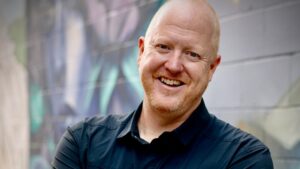 Nikolas Badminton Headshot - Global Futurist - AI, Innovation, Geopolitical Technology, and Renewable Energy Transitions